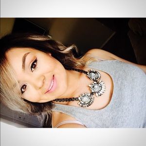 Meet your Posher, Estefani