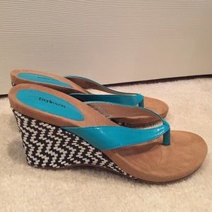 Style & Co wedge sandal. Teal, black, white!!