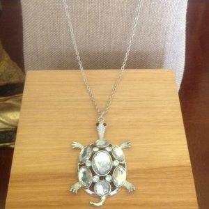 🐢🐢Beautiful Turtle Bling Necklace Silver Tone🐢