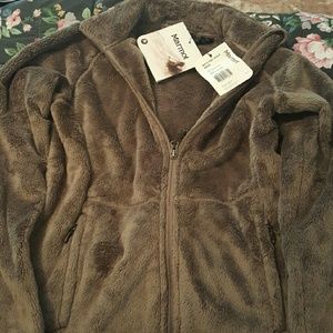 NWT Marmot womens flair jacket. So soft and cozy!