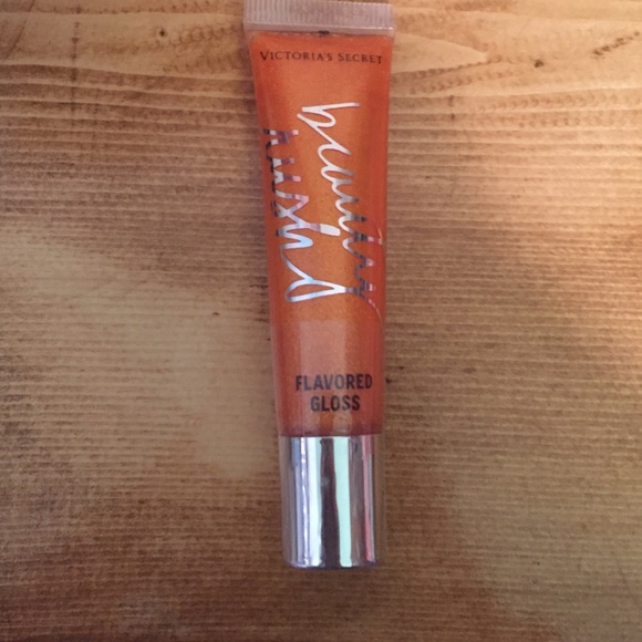 VS Lipgloss