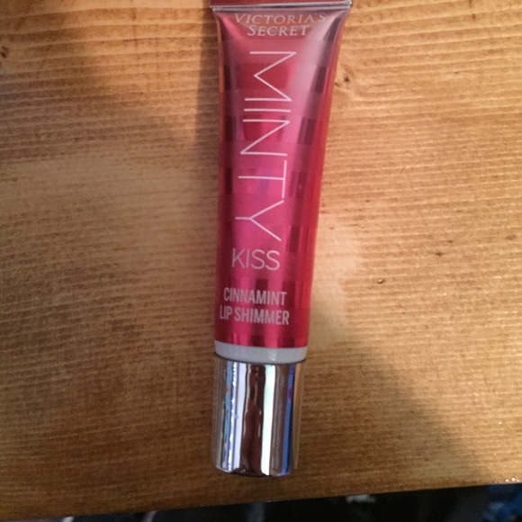 VS Lipgloss