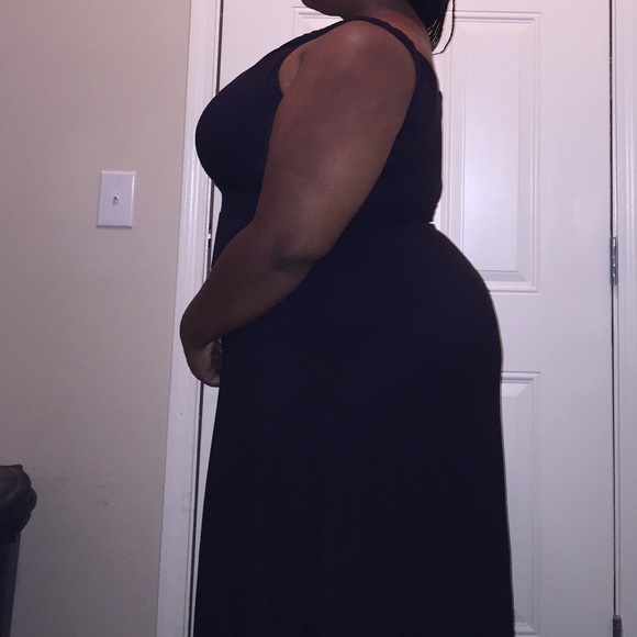 Black dress with twisted straps - Picture 2 of 3