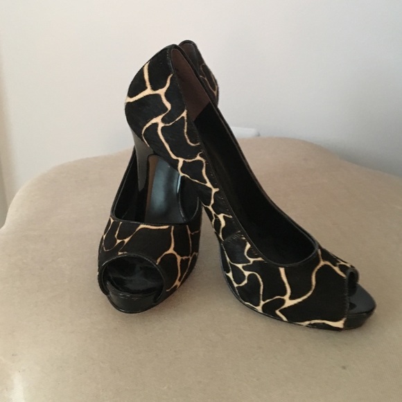 Nine West pony fur giraffe print