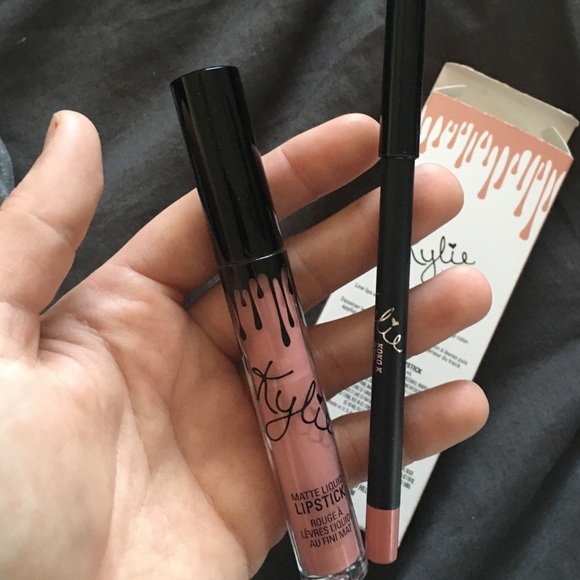 Koko k ON HAND! Kylie Lip Kit 💕 - Picture 2 of 2