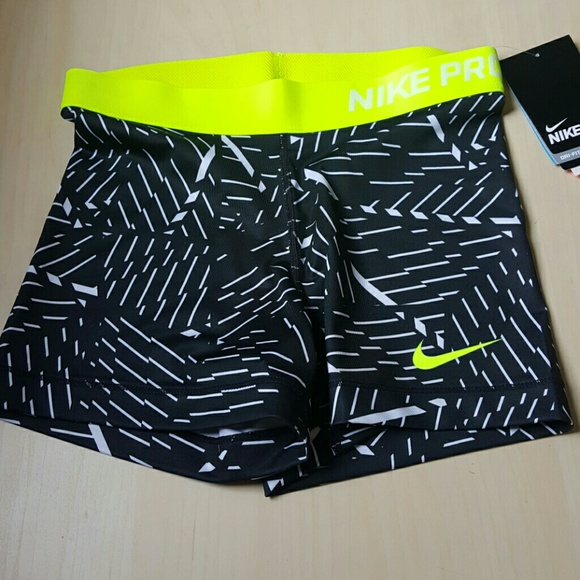 Nike Pro Dri-Fit Compression shorts sz small - Picture 2 of 2