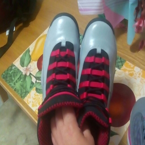 Jordan sneakers for women - Picture 2 of 4