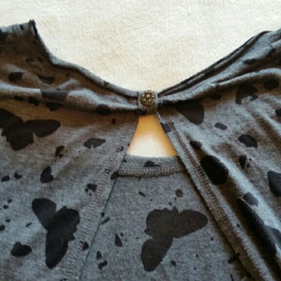 SOLD!Rachel Rachel Roy Black & Gray Butterly Shirt