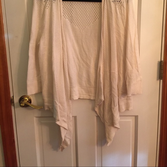 Cowl cardigan with crochet like v on back - Picture 4 of 4