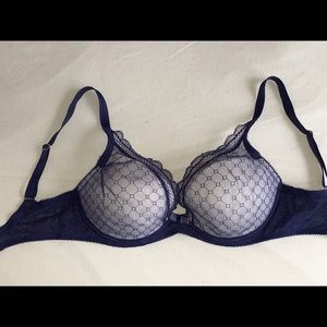 Chantelle bra 30DDD w removable push up pads