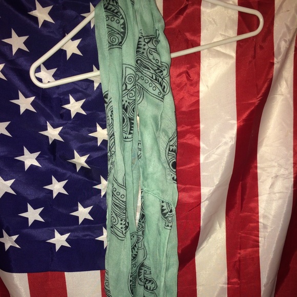 Very cute greenish blue scarf