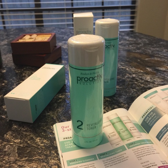 Proactiv Revitalizing Toner