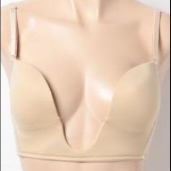 Nude U bra