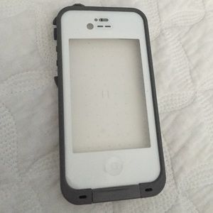 iPhone 5/5s life proof case