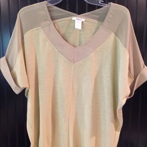 Esley top size small