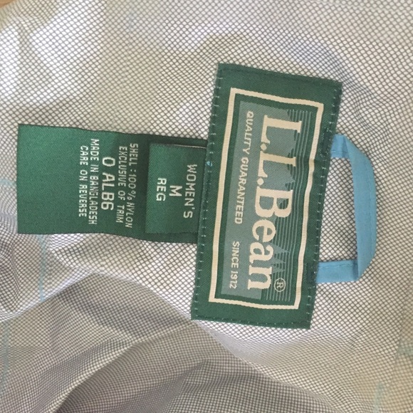 Ladies Rain jacket wind breaker