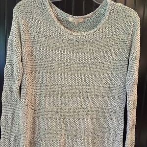 Elodie lightweight sweater size small