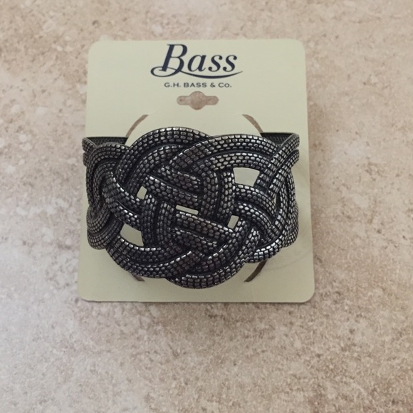Bass dark silver bracelet bangle