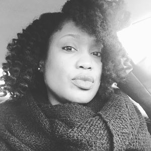 Meet your Posher, Renee