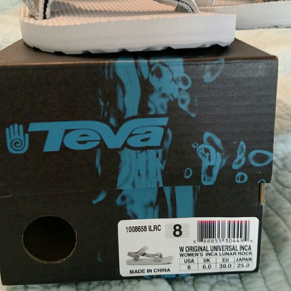 Teva sandals size 8