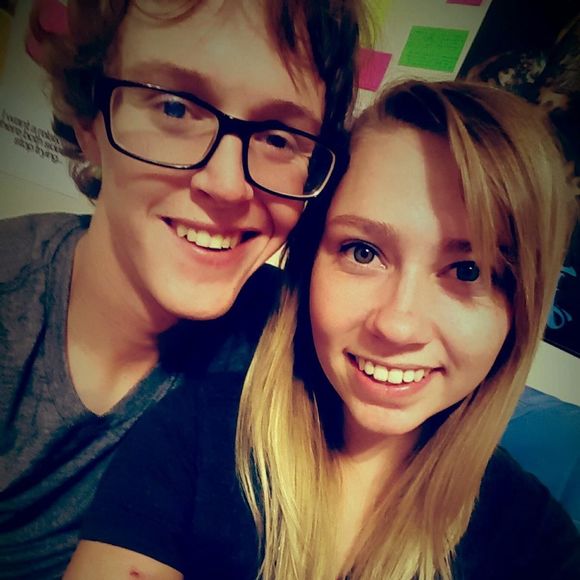 Meet your Posher, Ali - Picture 1 of 1