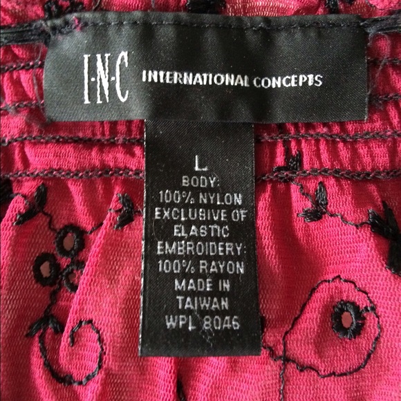Blouse - Picture 2 of 4