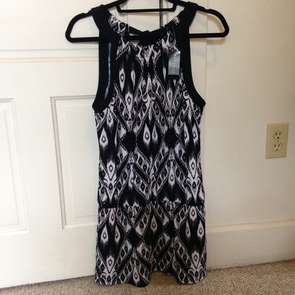 NWT White House Black Market M Ikat Print Dress