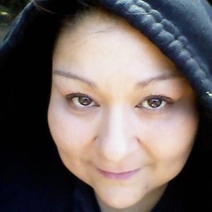 Meet your Posher, Denise