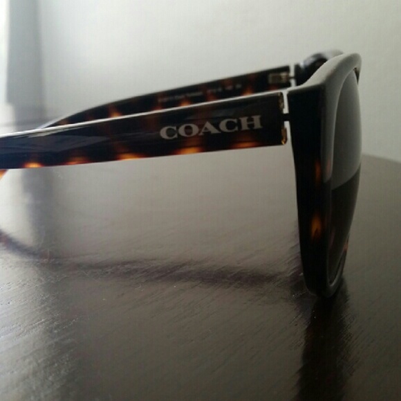 NEW COACH Sunglasses - Picture 3 of 4