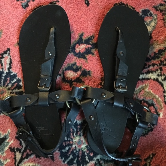 Giuseppe Zanotti Black Thong Sandals