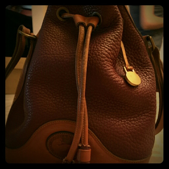 Vintage Dooney & Bourke in great condition