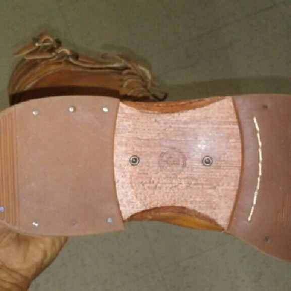 Boots - Picture 4 of 4