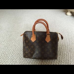 LV monogram speedy 25