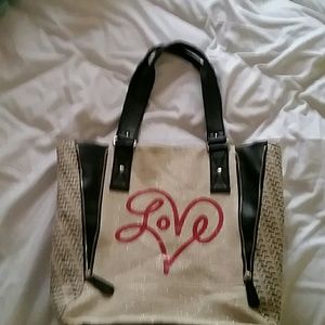 Love shoulder bag