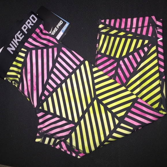 Nike Pro leggings - Picture 2 of 2