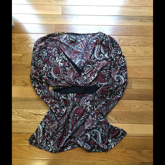 Tie back black multi color blouse