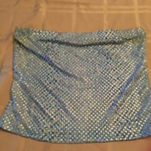 Halter crop top