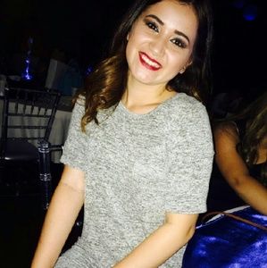 Meet your Posher, Nicole