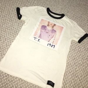 Taylor swift concert tee