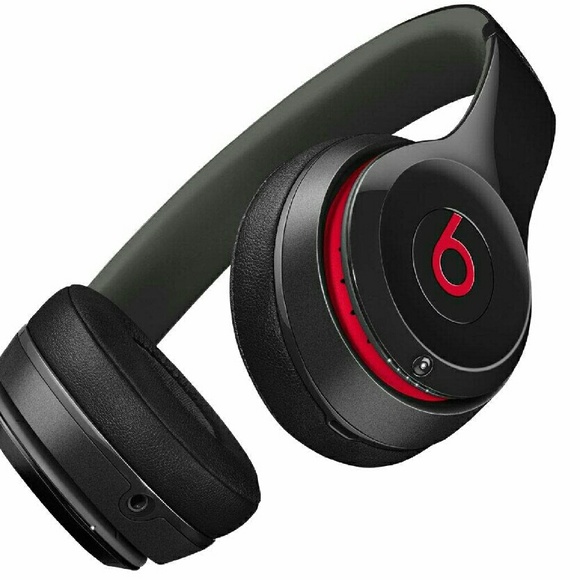 Wireless Dr Dre Beats headphones - Picture 1 of 1