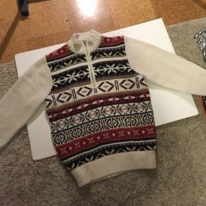 Mid way zip up sweater