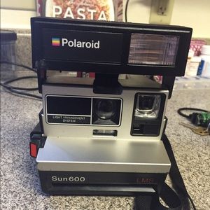 Polaroid sun 600