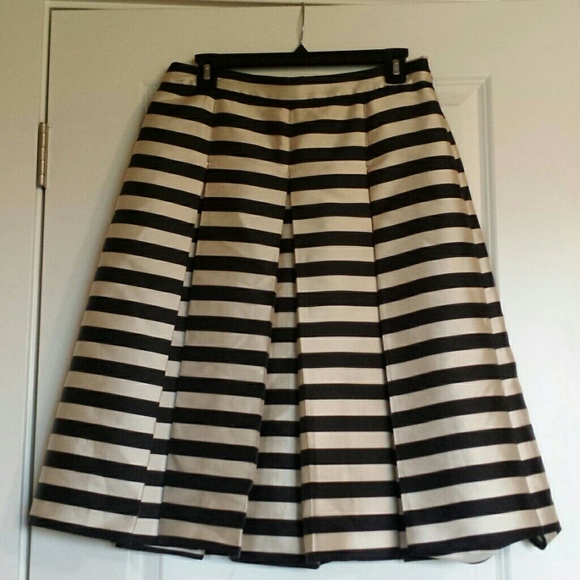 Midi black and cream skirt