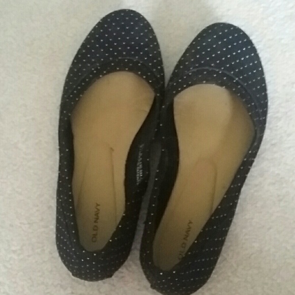 Old Navy black and white dot flats - Picture 3 of 3