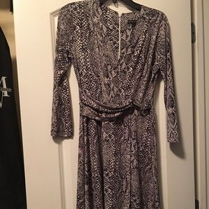 New York & Company long sleeve dress
