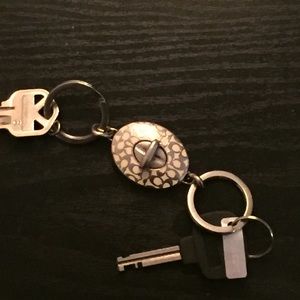 Authentic Coach Signature Turnlock Valet Keychain