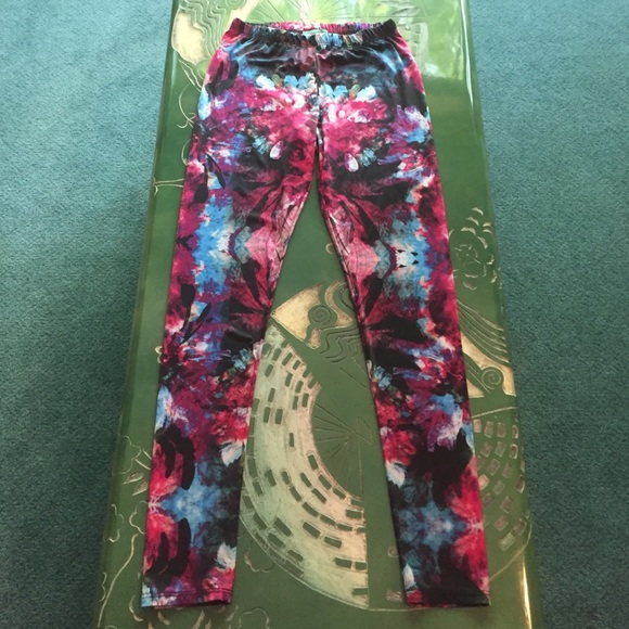 Thin ankle length yoga pants