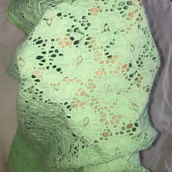 Lace racerback mint top - Picture 3 of 3