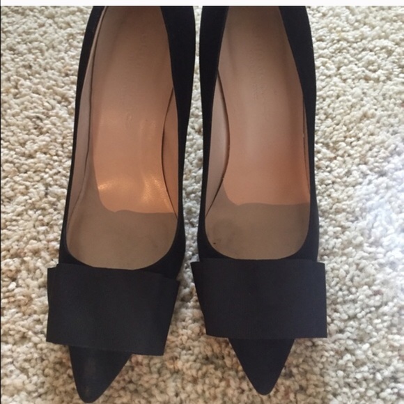 Black pointed toe heels. OBO