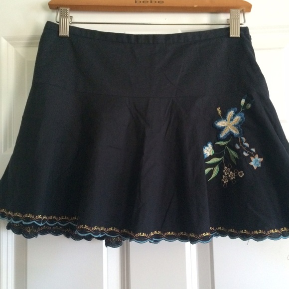 SKIRT SALE  BCBG MaxAzria Skirt